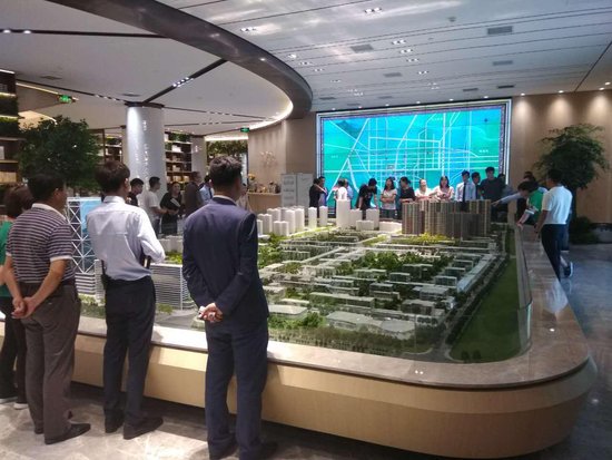 单日劲销过亿,万科翡翠公园再续传奇_房产_腾讯网